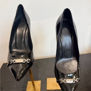Gucci Black Patent Leather Heels with Silver Chain